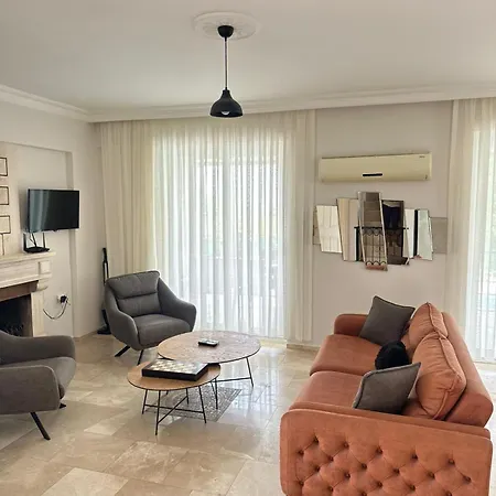 Vila Almond